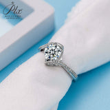 Round Shape Moissanite Twisting Ring Women Only Gifts For Festivals And Anniversaries